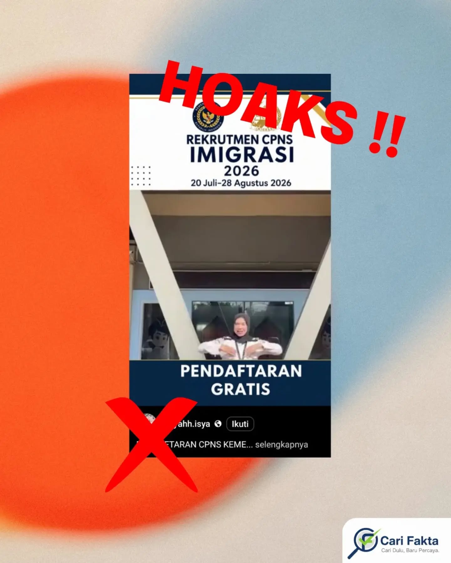 ️HOAKS: Rekrutmen CPNS Imigrasi 2026 Dibuka 20 Juli Sampai 28 Agustus 2026️Beredar di media sosial sebuah unggahan berupa video yang mengeklaim adanya pembukaan rekrutmen CPNS Imigrasi tahun 2026 dengan periode pendaftaran 20 Juli hingga 28 Agustus 2026. Dalam unggahan tersebut juga disebutkan bahwa pendaftaran bersifat gratis dan terbuka luas untuk masyarakat, bahkan disertai tampilan logo instansi pemerintah. Informasi ini ramai dibagikan dan membuat banyak masyarakat tertarik untuk segera mendaftar.Faktanya, berdasarkan klarifikasi resmi dari Kementerian Komunikasi dan Digital serta instansi terkait, informasi tersebut adalah tidak benar atau hoaks. Kementerian Imigrasi dan Pemasyarakatan menegaskan bahwa hingga saat ini belum ada pembukaan seleksi CPNS untuk tahun anggaran 2026, dan informasi yang beredar bukan berasal dari kanal resmi pemerintah . Bahkan, unggahan serupa sering kali menggunakan desain menyerupai pengumuman resmi serta menyertakan tautan palsu yang berpotensi menjadi modus penipuan atau pencurian data pribadi .Masyarakat diimbau untuk tidak mudah percaya pada poster atau tautan pendaftaran CPNS yang beredar di media sosial tanpa verifikasi. Pastikan informasi hanya diakses melalui situs resmi pemerintah seperti portal SSCASN atau akun resmi instansi terkait. Hindari mengklik tautan mencurigakan serta jangan pernah memberikan data pribadi pada sumber yang tidak jelas, agar terhindar dari penipuan digital.